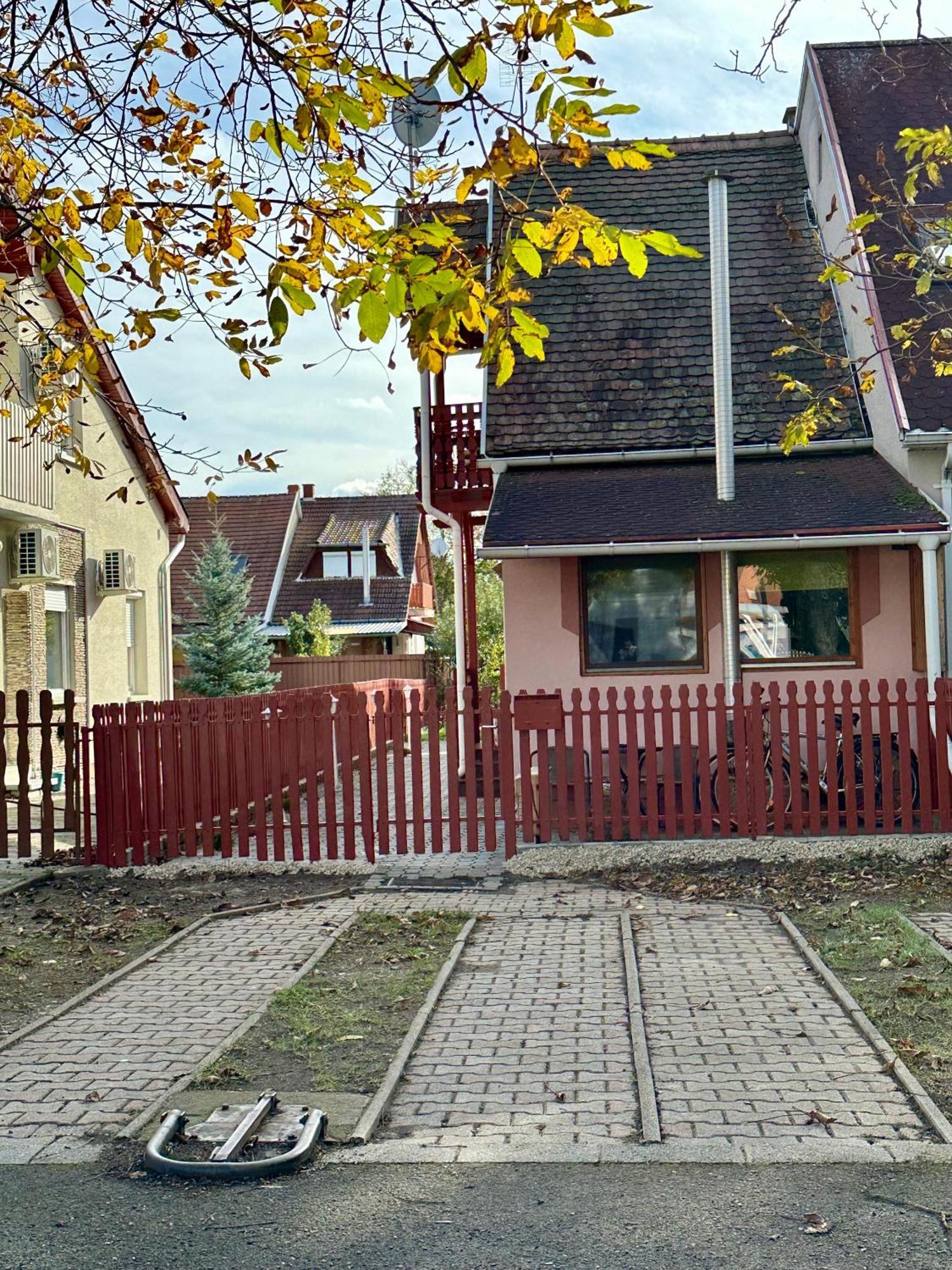 Bük Andrea Apartman מראה חיצוני תמונה